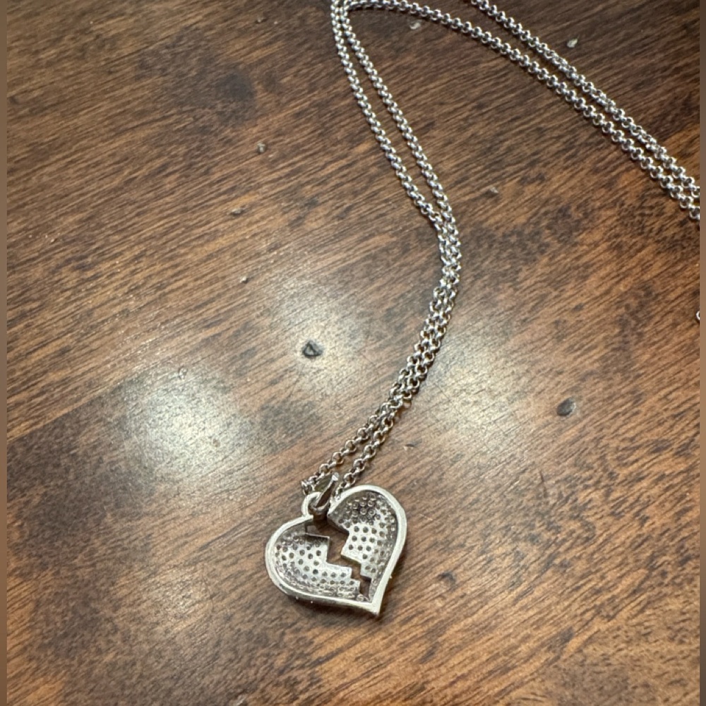 Sterling silver 925 NWT broken heart  pendant w/cubic zirconia on ss link chain - Picture 8 of 9